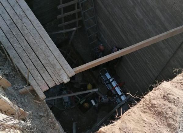 وفاة شخص وإصابة اخر سقطا داخل حفرة انشائية في عمان