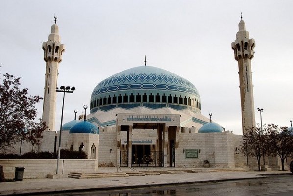 استمرار إغلاق المساجد يومي الجمعة والسبت