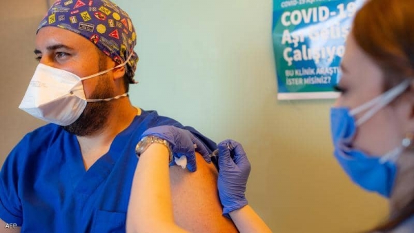 كيف ستصبح حياتنا بعد اللقاح؟ علماء يرصدون الاحتمالات