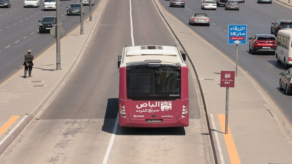 وفاة شاب جراء حادث دهس داخل مسرب الباص السريع
