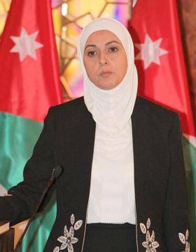 فرار ثلاث فتيات من مركزي رعاية في عمان