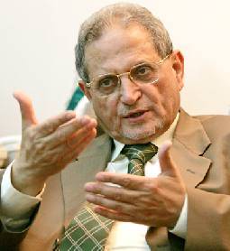 بعد ان كتب عنها موقع اخبار البلد :إداريو الأوقاف يعتصمون احتجاجا على حرمانهم من العلاوة الإضافية