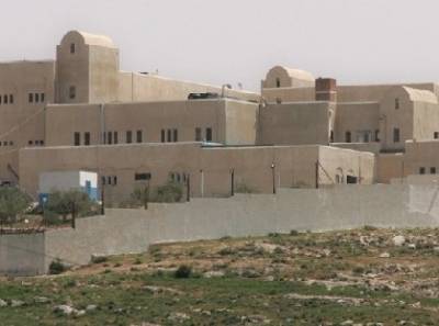 فرار سجينان من سجن قفقفا على خلفية قضايا مخدرات  ...!