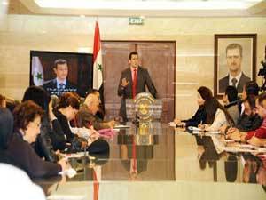 الخارجية السورية : قناة أي بي سي الأميركية قامت بـ تشويه لقاء الرئيس الأسد من خلال المنتجة