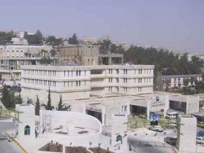 بعد حادثة البشير .. العرموطي السكوت على ضرب الاطباء لم يعد مقبولا والتصعيد قادم