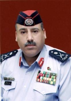 مدير الامن العام السابق يتلقى مخالفة سير بشارع المدينة المنورة