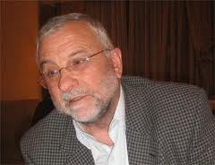 الشبيلات يقترح على النظام التخلص من السفهاء بعد تهديد أحد نواب البرلمان بإقتلاع لسانه