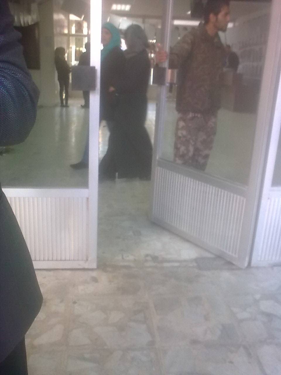 د. احمد ابو غنيمة يسأل د. الطويسي: عجباً !!! ألم تقدم استقالتك بعد ؟؟؟؟