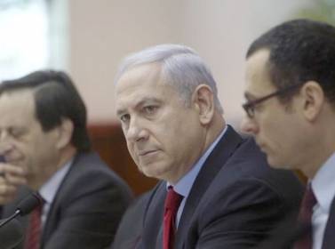 نتنياهو يعلن بناء جدار حدودي مع الأردن...