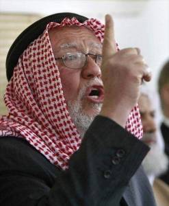 حمزة منصور: جهات تحاول وضعنا بمواجهة الملك