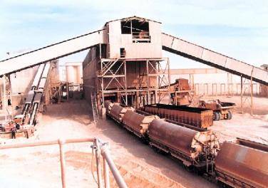 حراك الشوبك يطالب بتاميم الشركات التي تم خصخصتها واعادتها للشعب