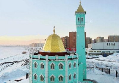 أول مسجد في القطب الشمالي