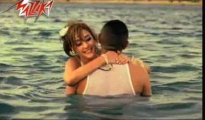كواليس وأسرار وملابسات زواج تامر حسني ..صور