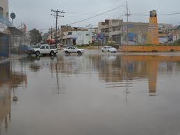 مياه الامطار تغرق شوارع دير ابي سعيد