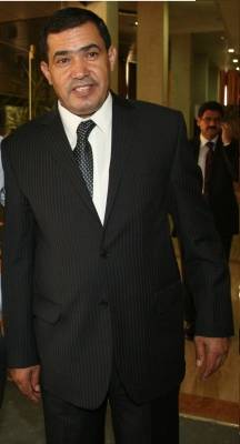 نفي تعرض رئيس ديوان الخدمة المدنية للضرب