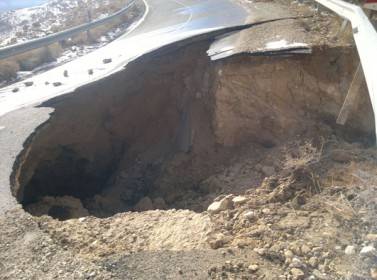 عودة الحركة المرورية بين محافظتي الطفيلة والكرك