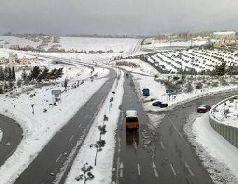 ثلج ومخاتير وانتخابات