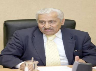 النسور يلمح الى امكانية اعادة النظر بالتوقيت الشتوي