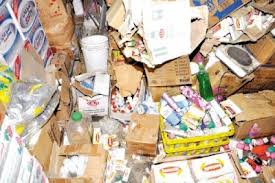 اتلاف خمسة اطنان و750 كيلوغراما من المنظفات والمواد الفاسدة بالرصيفة