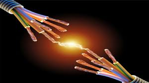 وفاة مواطن إثر صعقة كهربائية غرب عمان