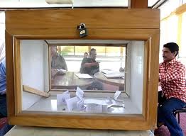 بالفيديو.. انتهاك لخلوات المصوتين