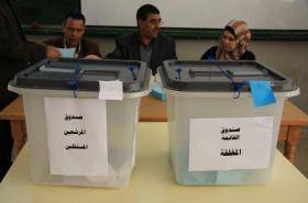عاجل .. اغلاق صناديق الاقتراع بنسبة تصويت 56,438 وبدء عملية الفرز بالقوائم الوطنية
