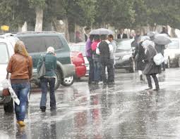 طقس غائم وماطر الأربعاء والخميس ولطيف الجمعة