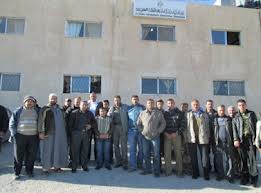 موظفو الزراعة في الطفيلة يتوقفون عن العمل