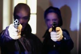 الأمن يحبط سطو مسلح على بنك ومحل صرافة بإربد