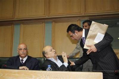 مذكرتان نيابيتان حول أمانة عمان والتعليم العالي