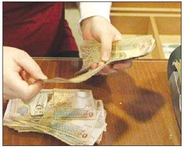 1.3 مليار دينار العجز المقدر في موازنة 2013