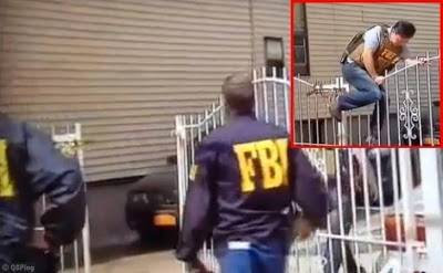 بالفيديو.. تصرف غبي لضابط بـ «FBI» يحقق أعلى مشاهدة على «يوتيوب»