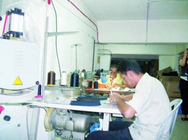 مكاتب احتيال تتخفى خلف التوظيف.. وتحرش جنسي يصطاد الفتيات بفرص عمل وهمية