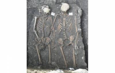 العثور على جثتي روميو وجولييت