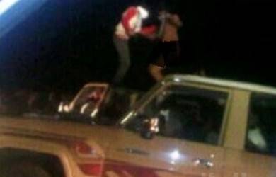 القبض على 5 شبان بالسعودية يرقصون عراة بالشارع