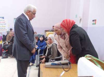 يوم علمي في مدرسة السليحي الثانوية بالتعاون مع المستشفى الاسلامي