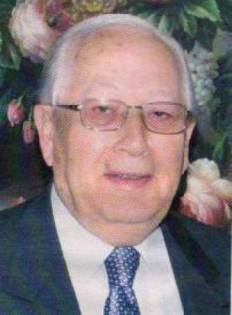 سمير قعوار .. يعشق النخل والسيجار