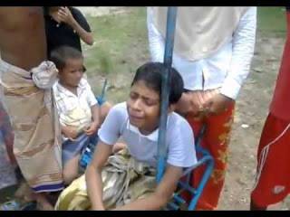 فيديو.. مأساة طفل يبكي منذ 5 أشهر على والده الذي ذبح أمامه