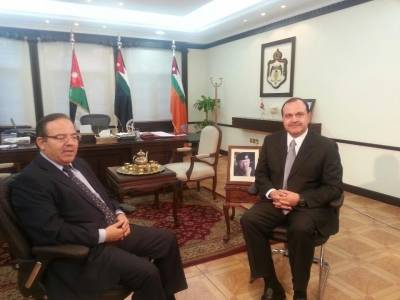 حسين المجالي وزير الداخليه ووزير الشؤون البلدية  ضيف برنامح  حوار مع كبار