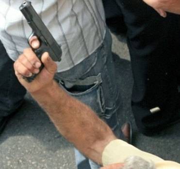 إصابة سيدة وفتاة وحبس عريس بحفلي زفاف