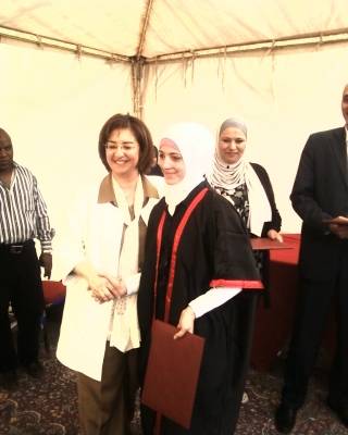 دار رعاية الفتيات بالرصيفة تحتفل بعيد الاستقلال