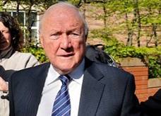 ختيار الـ  b b c  يعترف باغتصاب اطفال اعمارهم دون التاسعة !!