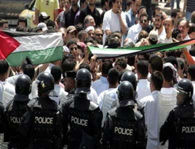 العشائر الاردنية تلقن الأخوان درساً قاسيا..مسيرة هزيلة في وسط البلد واستنكار شعبي لاجنداتها المشبوهة