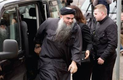 الملك يصادق على اتفاقية تسليم أبو قتادة