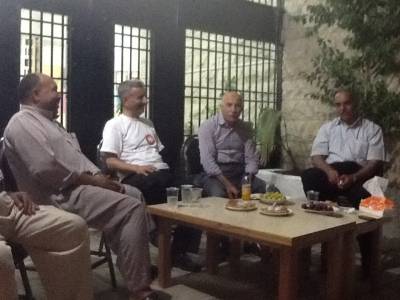 مدير التربية والتعليم للواد دير علا يزور معسكرات الحسين للعمل والبناء