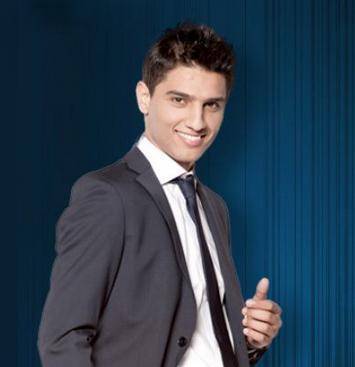 تحديث بالفيديو .. فوز الفلسطيني محمد عساف بنجم ارب ايدول .. السيرة الذاتية لـ إبن خان يونس غزة الصمود ..