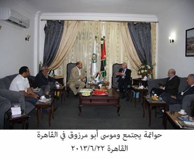 حواتمة يجتمع مع موسى أبو مرزوق في القاهرة