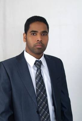 تهنئـه للدكـتور خـالد حسـين البــوات بمناســبة نجـاحه في امتحــان الامتيــاز