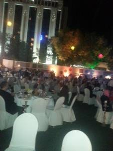 بالصور .. زين تكرم الاسرة الاعلامية على مأدبة رمضانية... زين عالم جميل