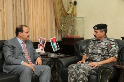 وزير الداخلية يزور القيادة العامة لقوات الدرك